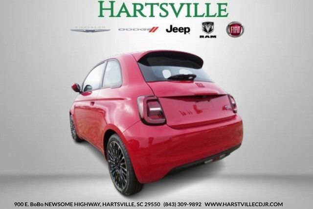 New 2024 FIAT 500 e (RED) image 5