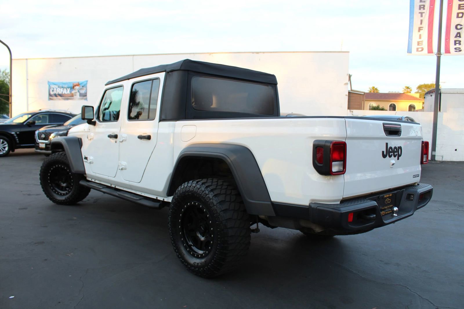 Used 2020 Jeep Gladiator Sport w/ Quick Order Package 24S image 3