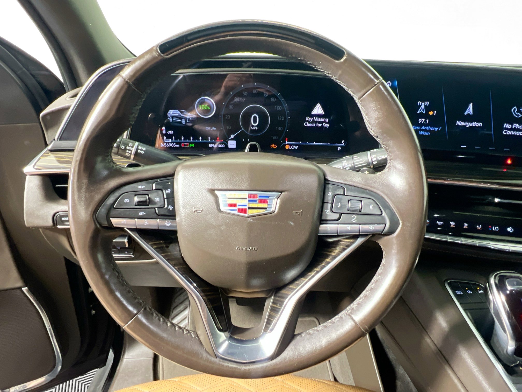 Used 2023 Cadillac Escalade ESV Sport w/ Touring Package RWD image 17