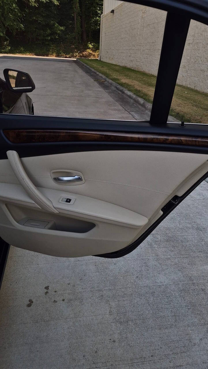Used 2010 BMW 528i Sedan RWD image 47