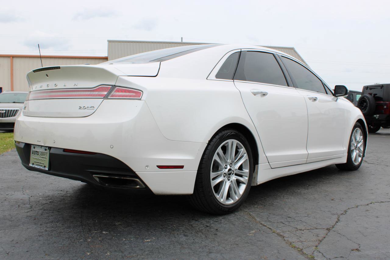 Used 2014 Lincoln MKZ AWD image 4