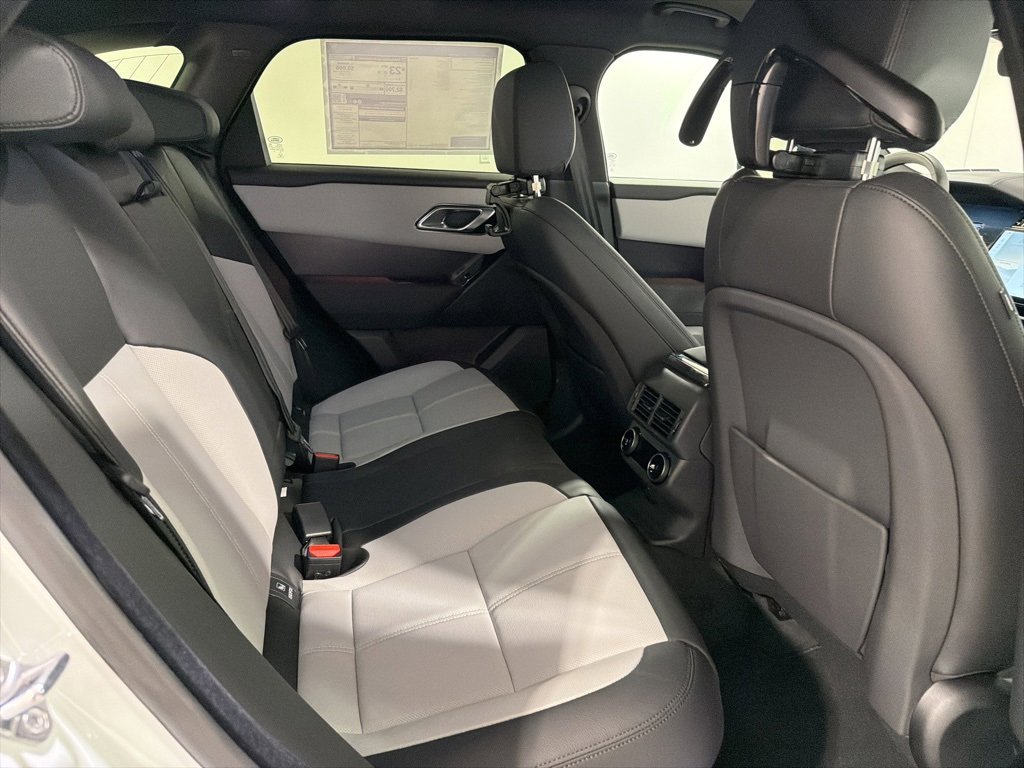 New 2026 Land Rover Range Rover Velar Dynamic SE image 28