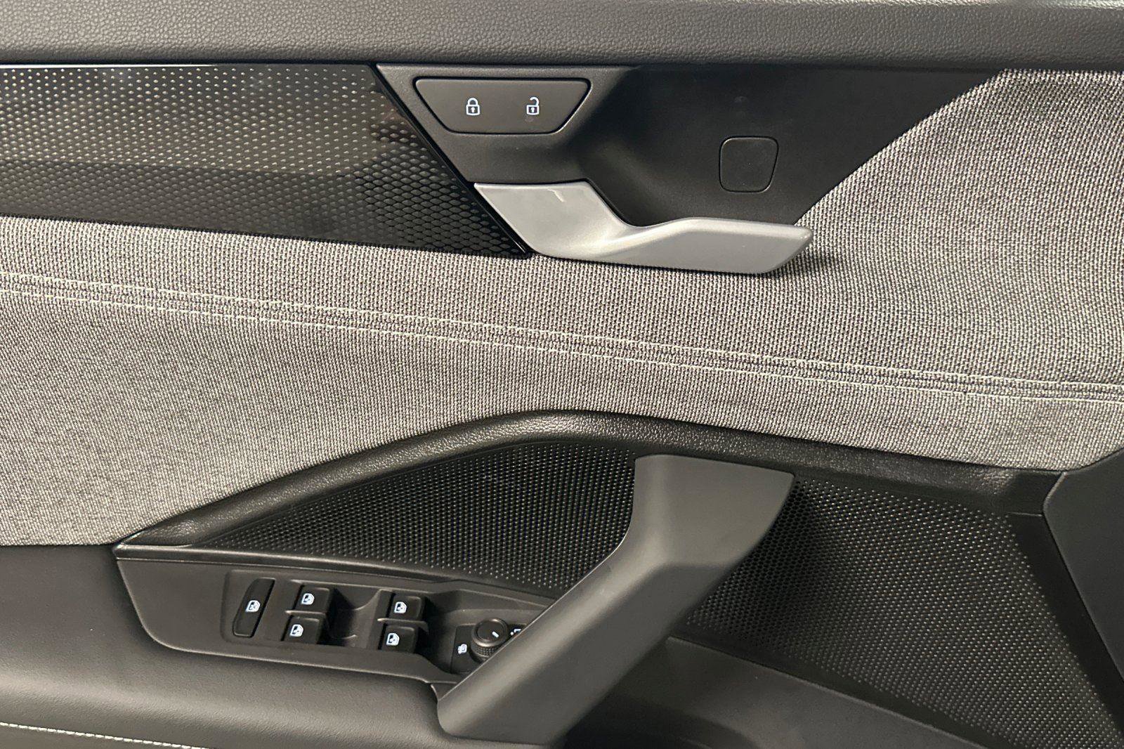 New 2025 Volkswagen Tiguan S image 10