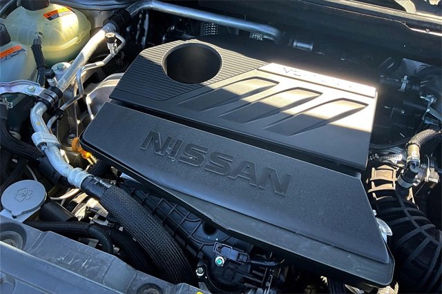 Certified 2024 Nissan Rogue Platinum image 30