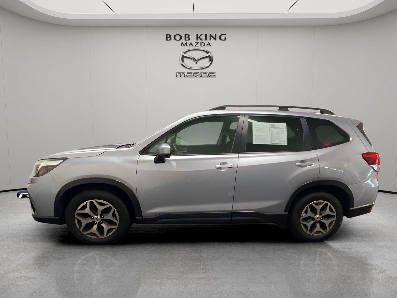 Used 2020 Subaru Forester Premium w/ Popular Package #1 AWD/4WD image 2