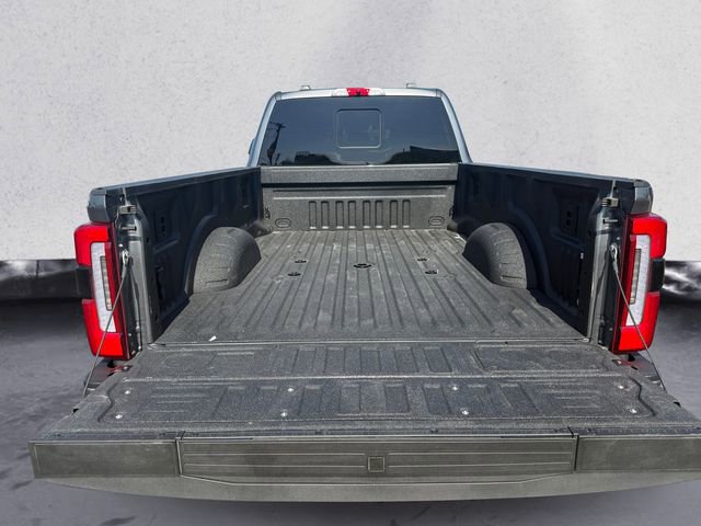 Used 2025 Ford F350 Platinum image 24