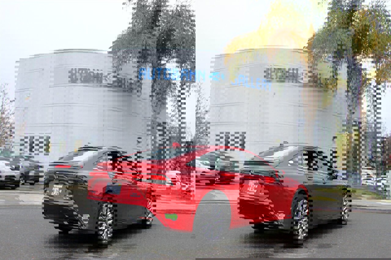 Used 2023 Toyota Mirai XLE w/ Advanced Technology Package image 6