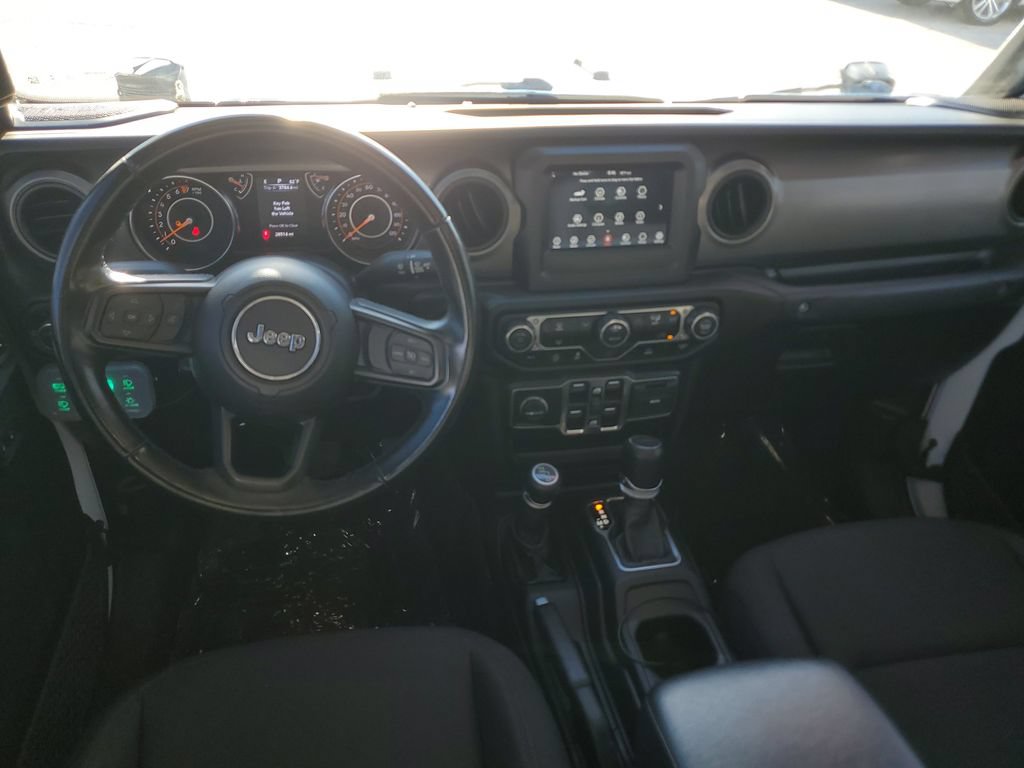 Used 2022 Jeep Gladiator Sport AWD/4WD image 3