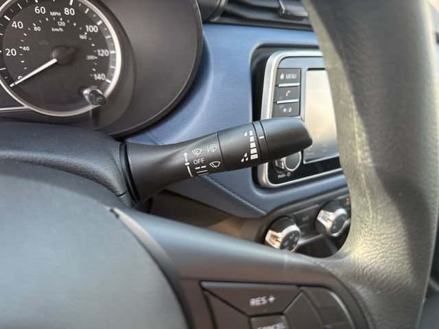 Used 2025 Nissan Versa SV image 21