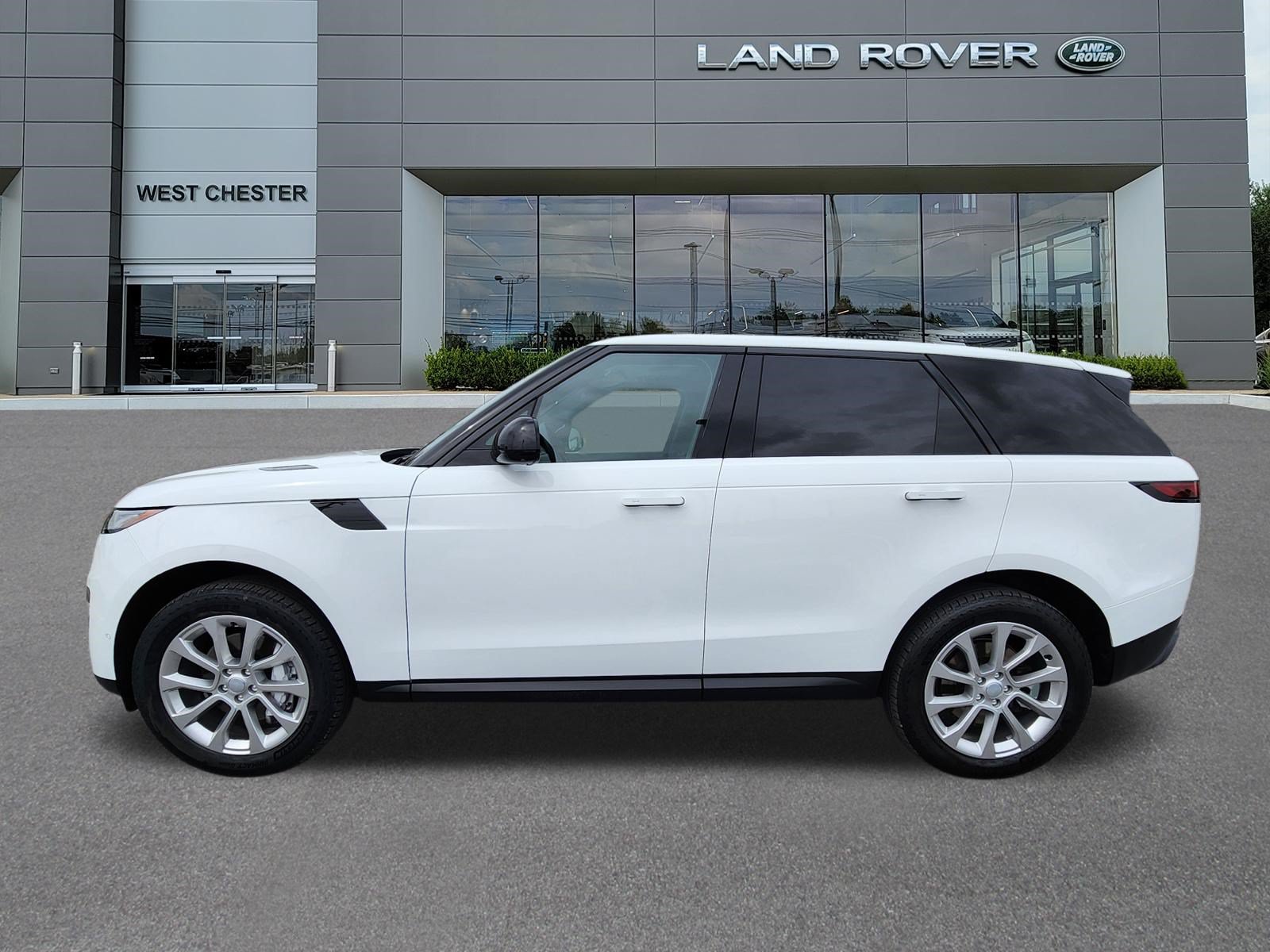 Certified 2024 Land Rover Range Rover Sport SE AWD/4WD image 5