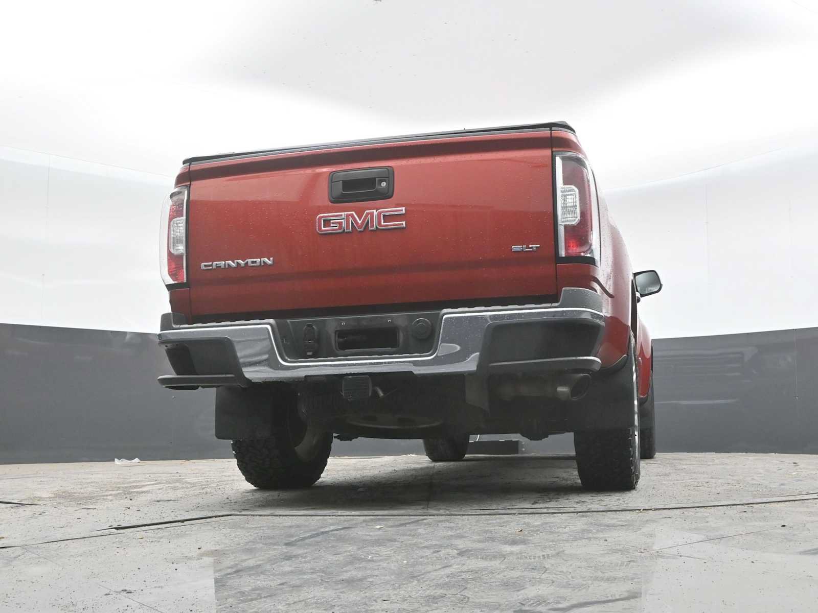 Used 2015 GMC Canyon SLT w/ Driver Alert Package AWD/4WD image 31