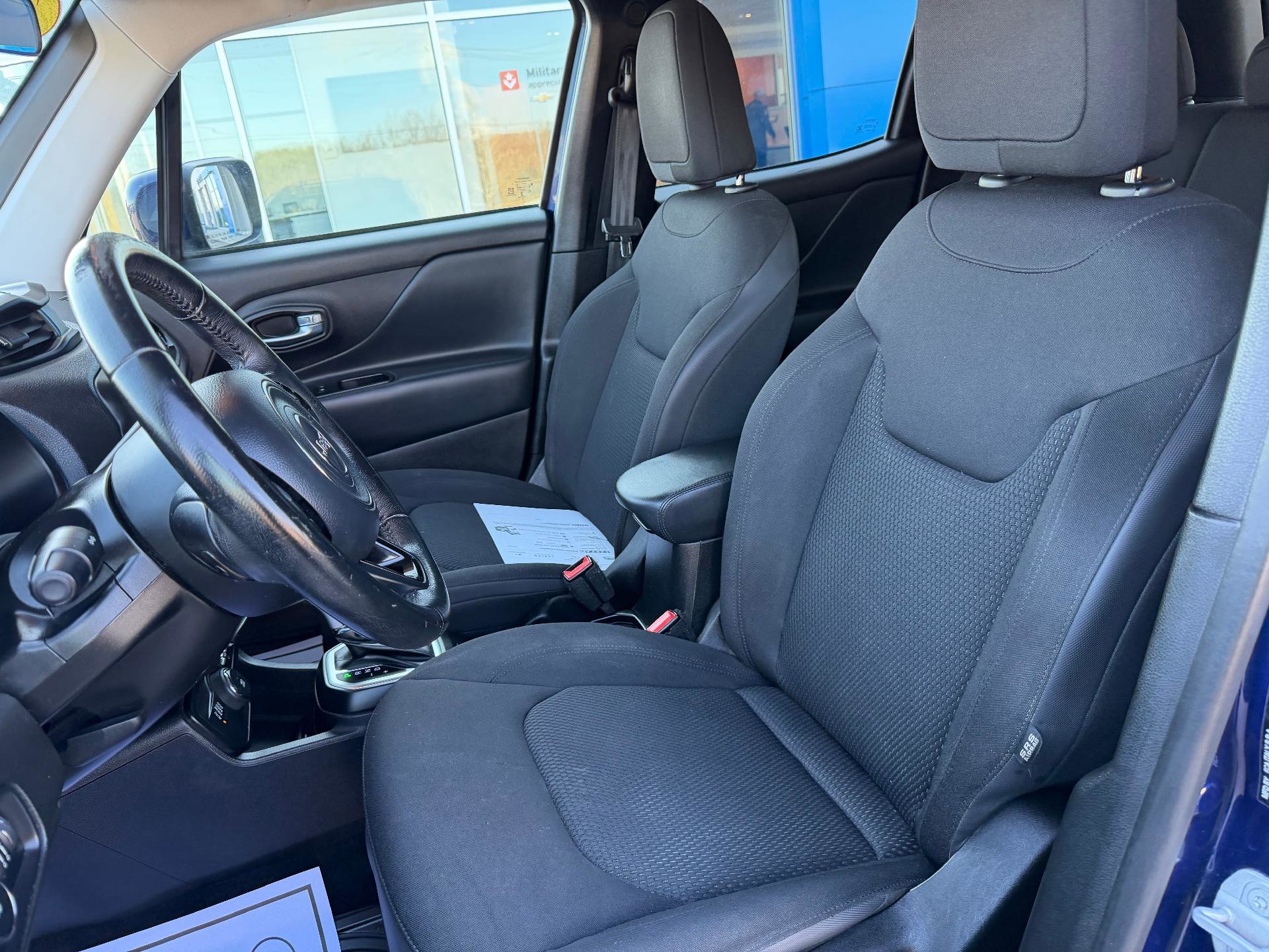 Used 2018 Jeep Renegade Altitude image 16