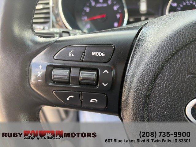Used 2020 Kia Sedona SX FWD image 11