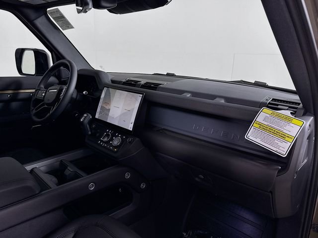 New 2026 Land Rover Defender 110 S AWD/4WD image 31