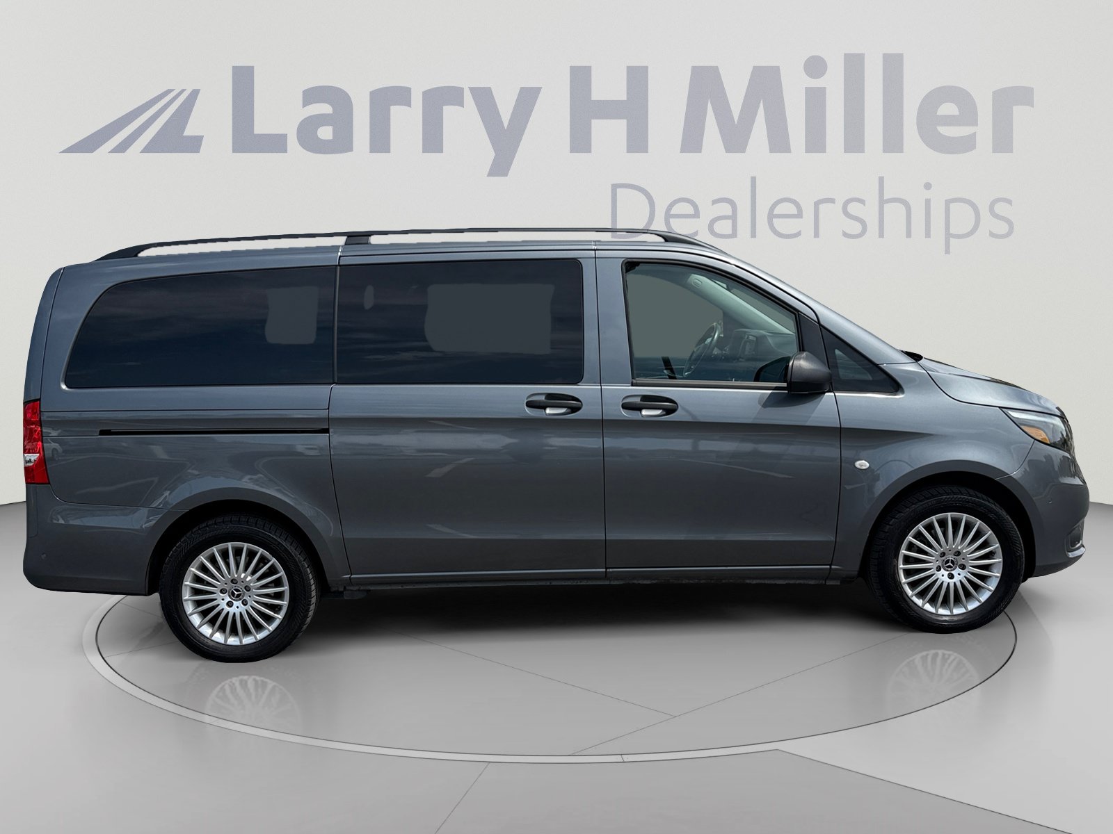Used 2023 Mercedes-Benz Metris Passenger image 6