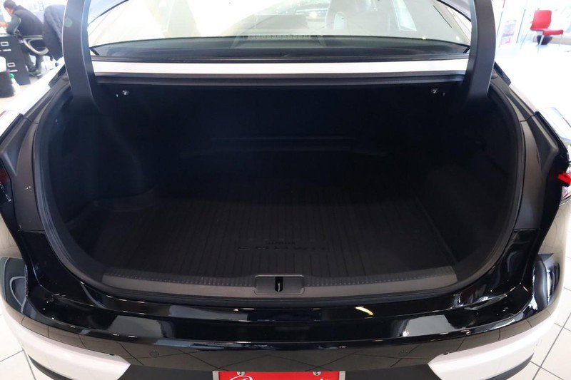 New 2026 Toyota Crown Platinum image 7