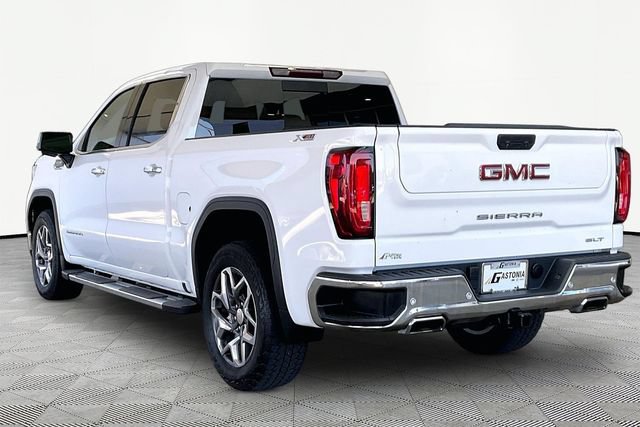 Used 2023 GMC Sierra 1500 SLT AWD/4WD image 4