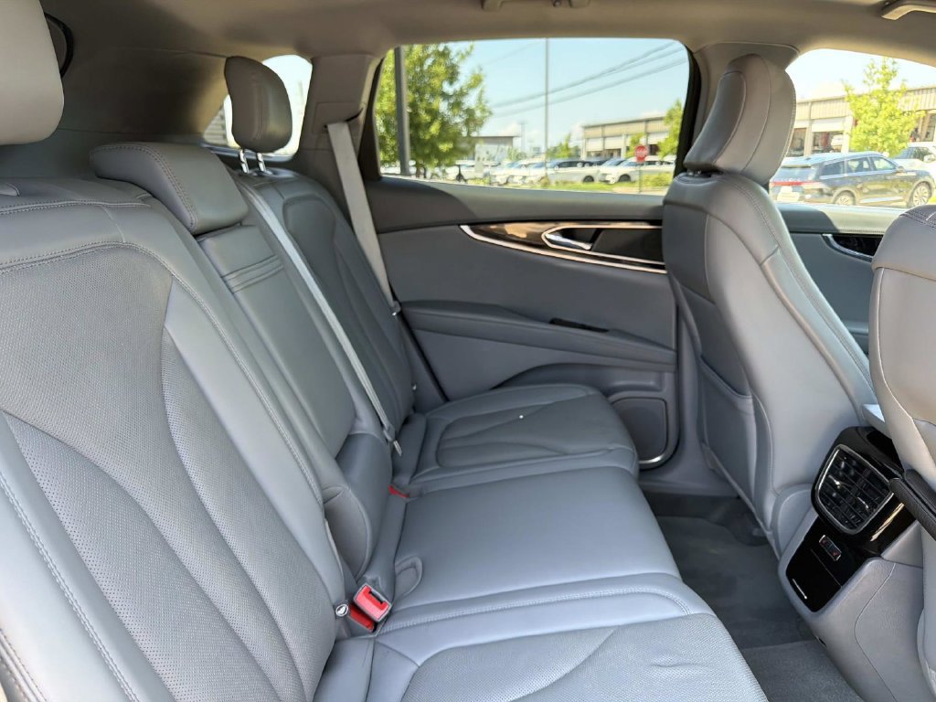 Certified 2023 Lincoln Nautilus Reserve w/ Cargo Utility Package AWD/4WD image 9