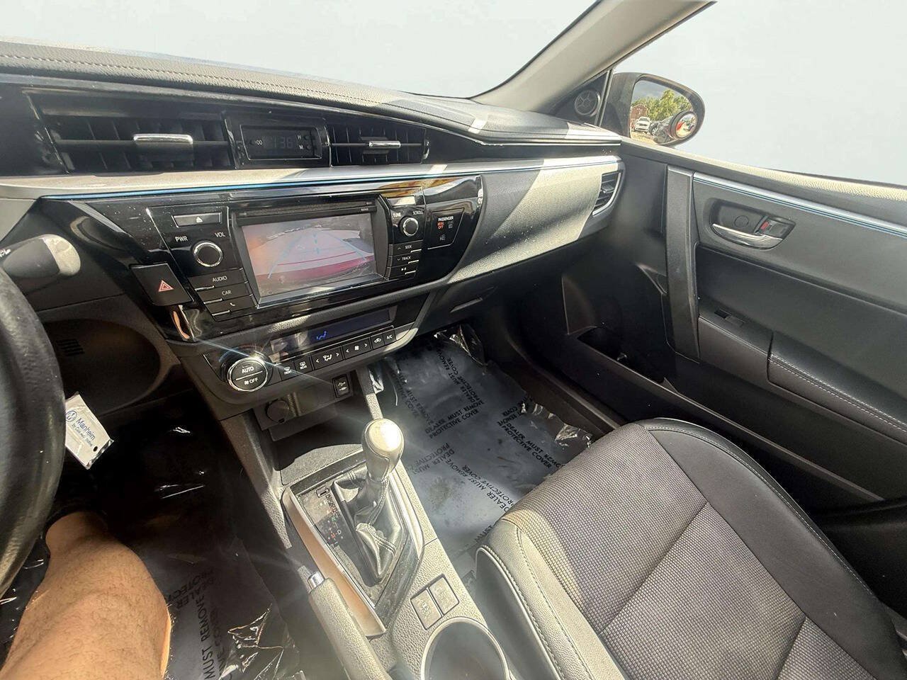 Used 2015 Toyota Corolla S FWD image 19