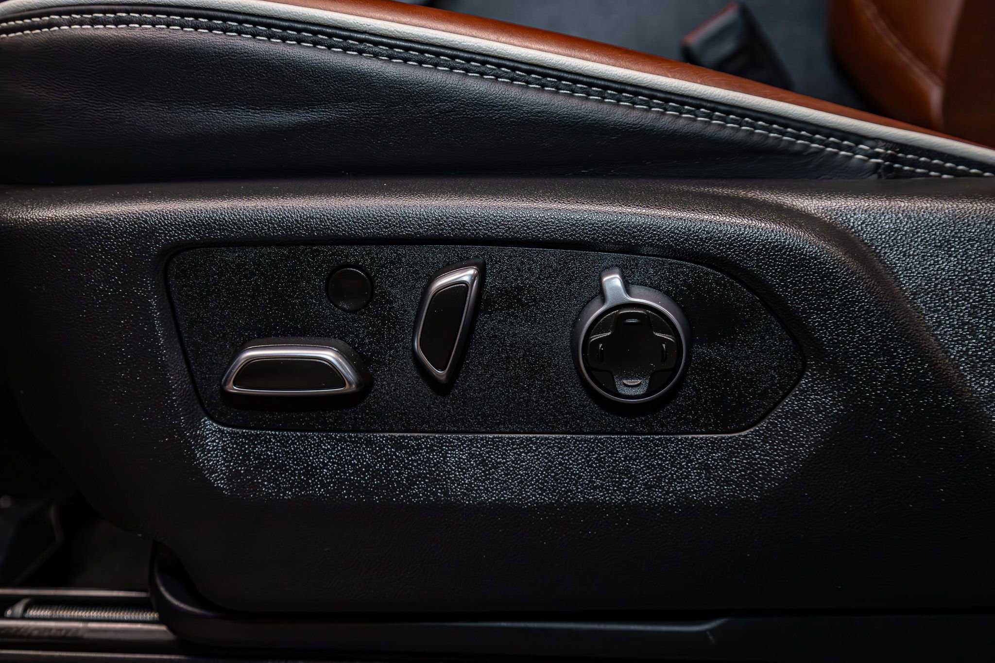 Used 2025 GMC Sierra 3500 Denali Ultimate image 23