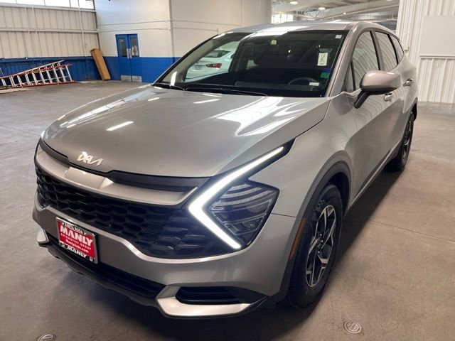 Used 2024 Kia Sportage LX image 7