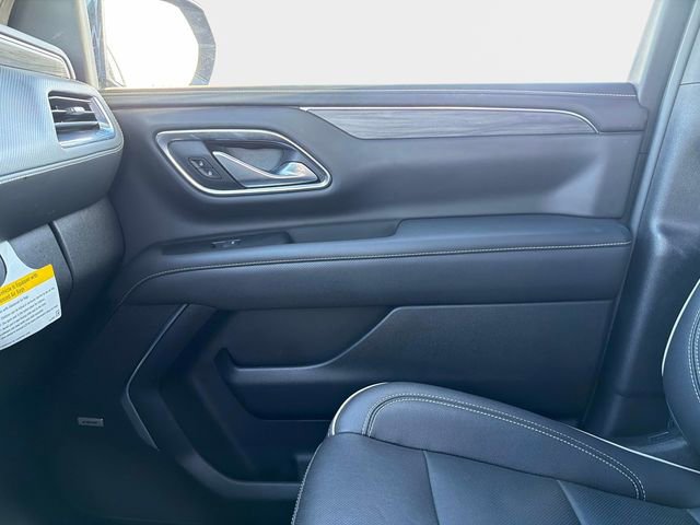 Used 2022 GMC Yukon XL SLT w/ SLT Premium Package image 22