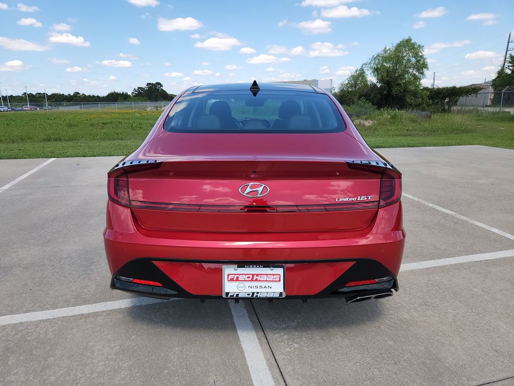 Used 2021 Hyundai Sonata Limited w/ Preferred Accessory Package FWD image 11