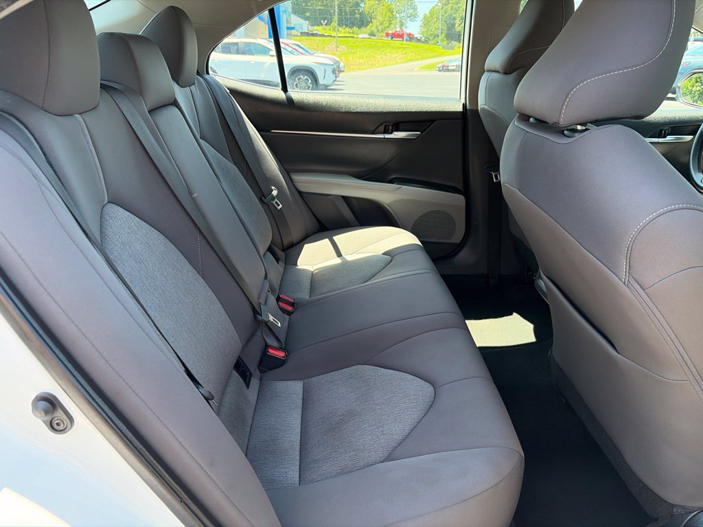 Used 2024 Toyota Camry LE FWD image 33