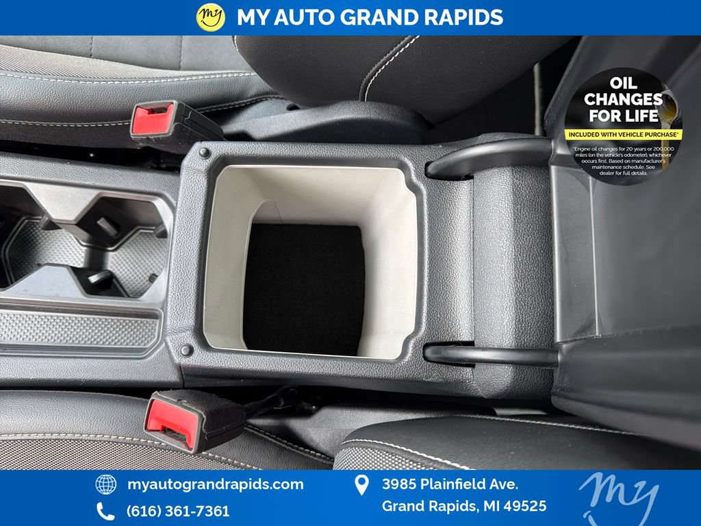 Used 2023 Volkswagen Taos SE w/ Panoramic Sunroof Package AWD/4WD image 27