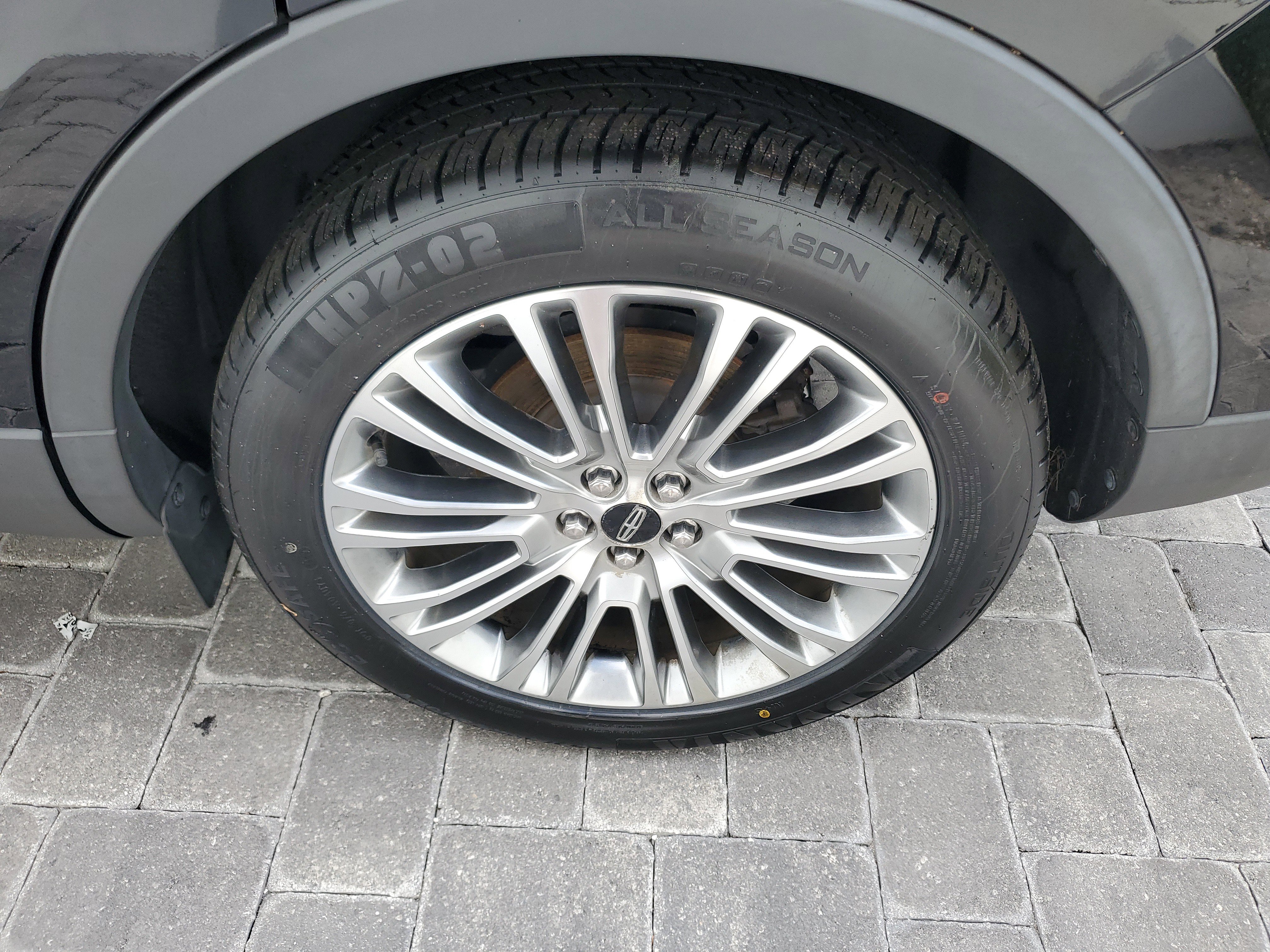 Used 2018 Lincoln MKX Reserve image 6