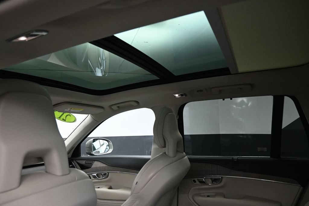Used 2021 Volvo XC90 T6 Inscription AWD/4WD image 18