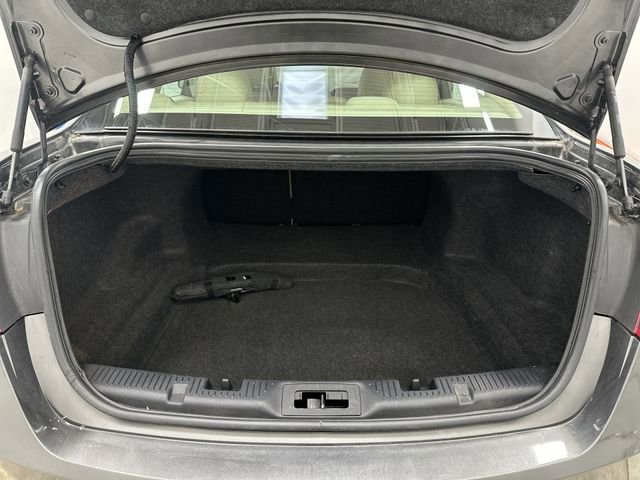 Used 2019 Ford Taurus Limited image 20