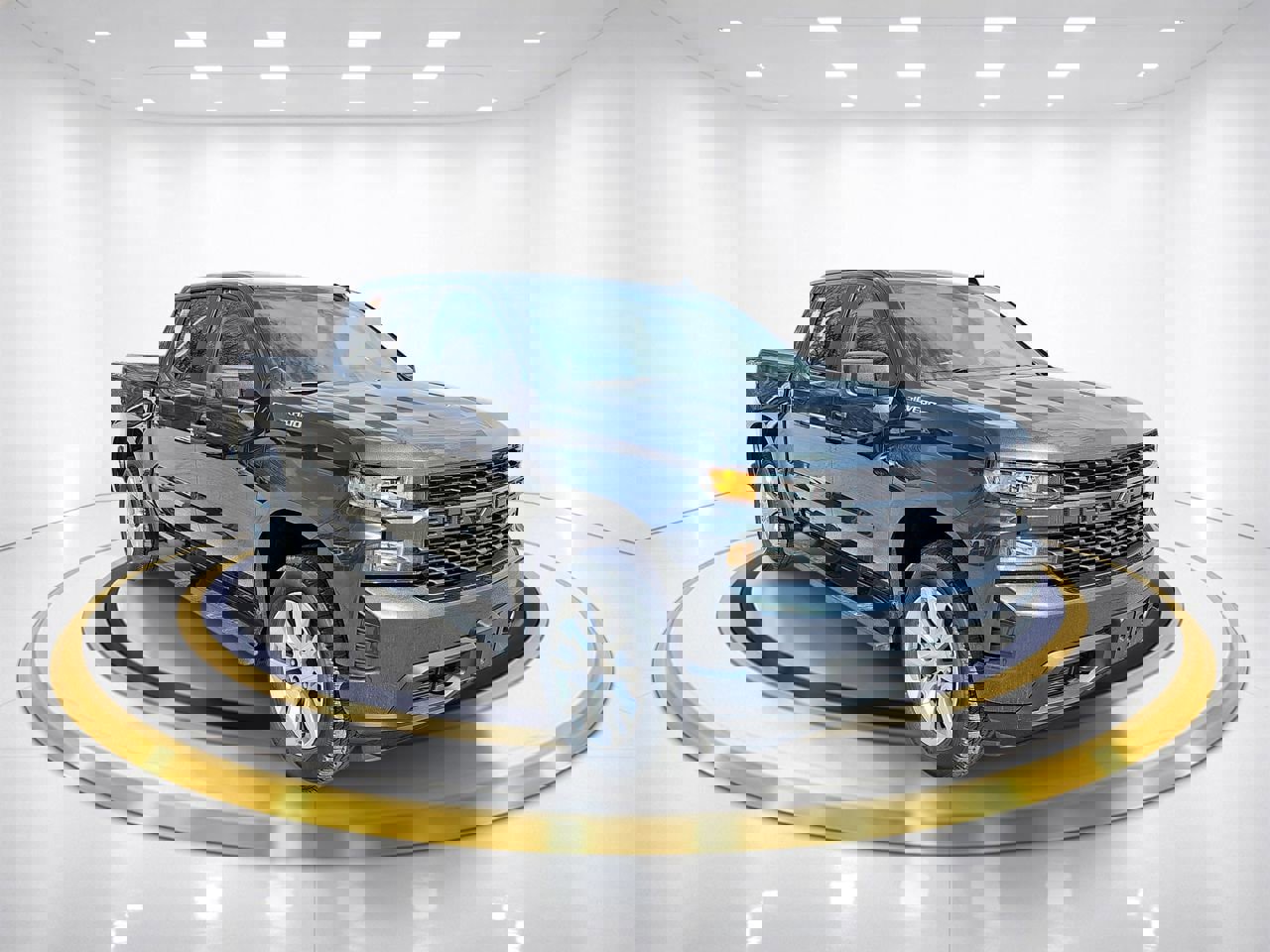 Used 2022 Chevrolet Silverado 1500 Custom w/ Safety Confidence Package AWD/4WD image 3