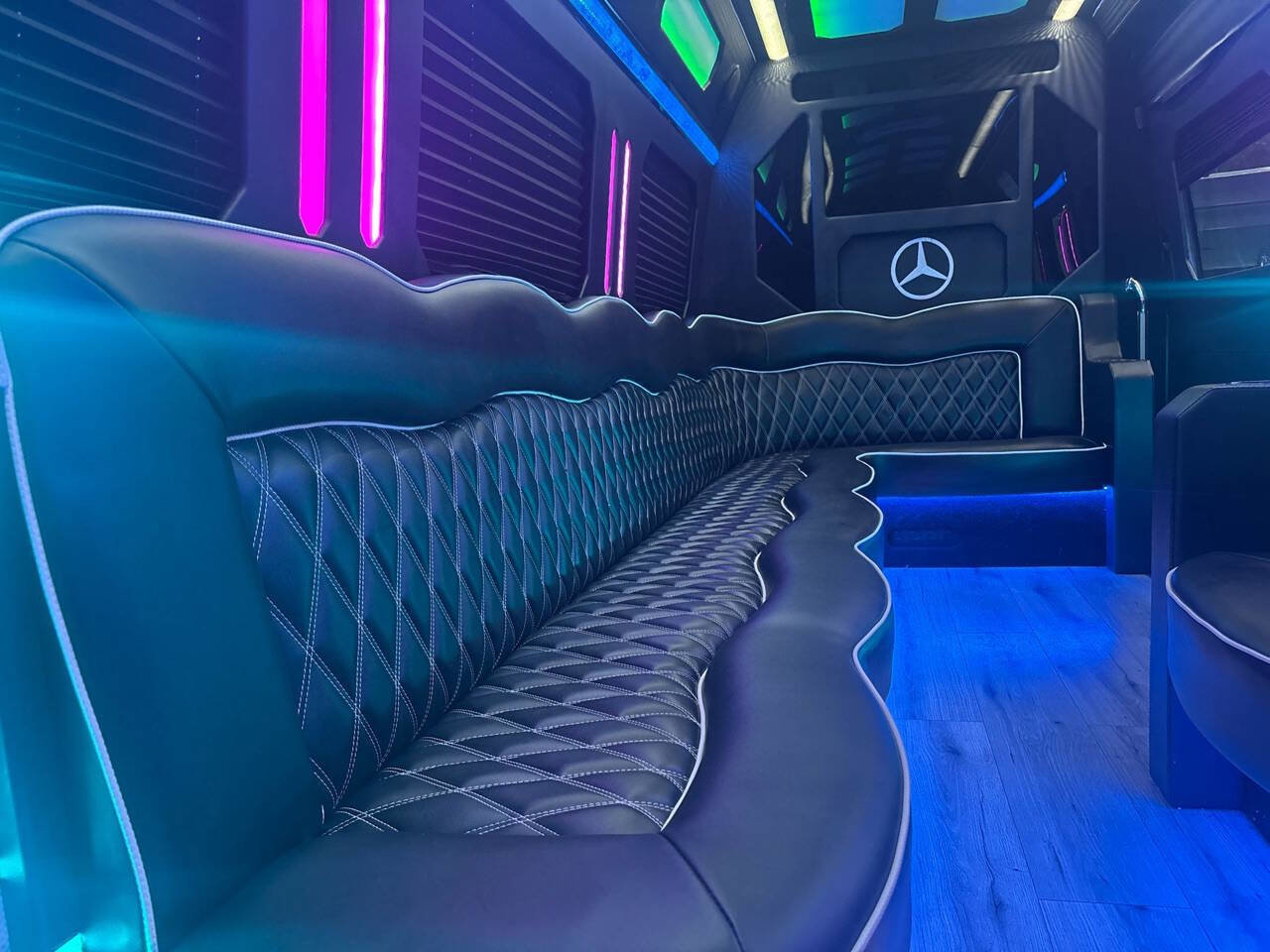Used 2018 Mercedes-Benz Sprinter 3500 w/ Driver Comfort Package image 3