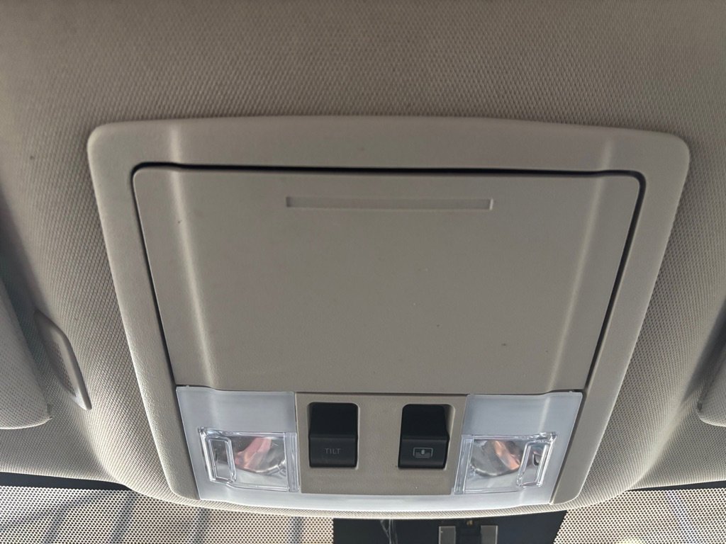 Used 2013 Ford Edge Sport w/ Driver Entry Pkg FWD image 17