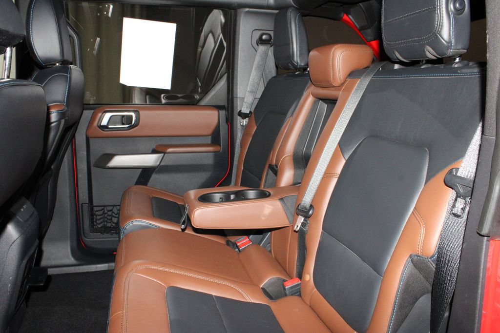 Certified 2022 Ford Bronco Outer Banks w/ Sasquatch Package AWD/4WD image 21