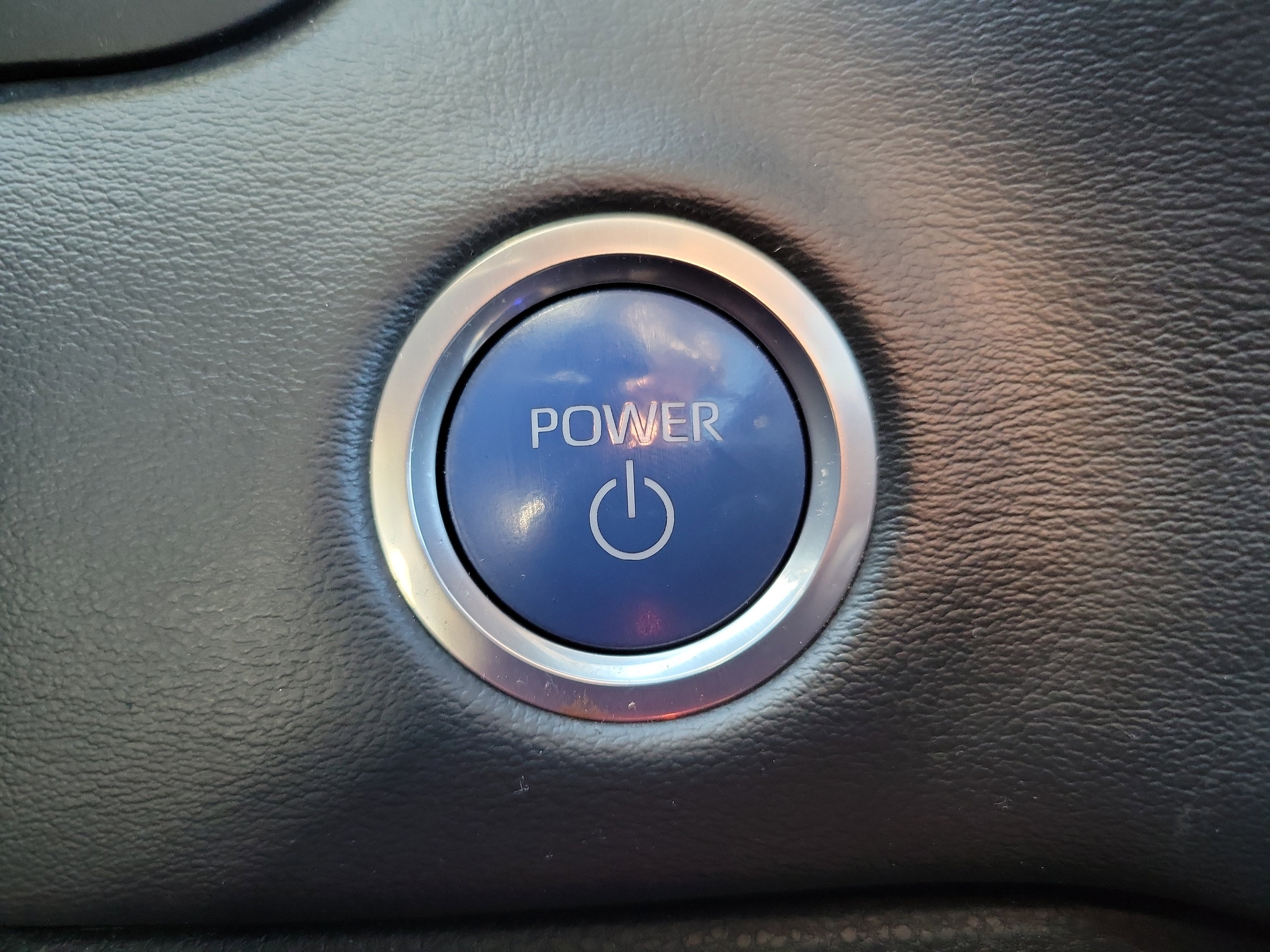 Used 2023 Toyota Tundra Platinum w/ Advanced Package image 40