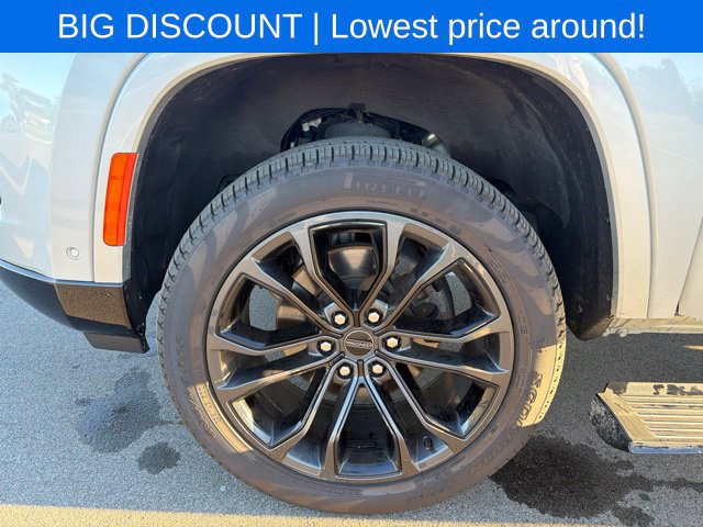 Used 2024 Jeep Grand Wagoneer Series III w/ Quick Order Packagew 28T AWD/4WD image 65