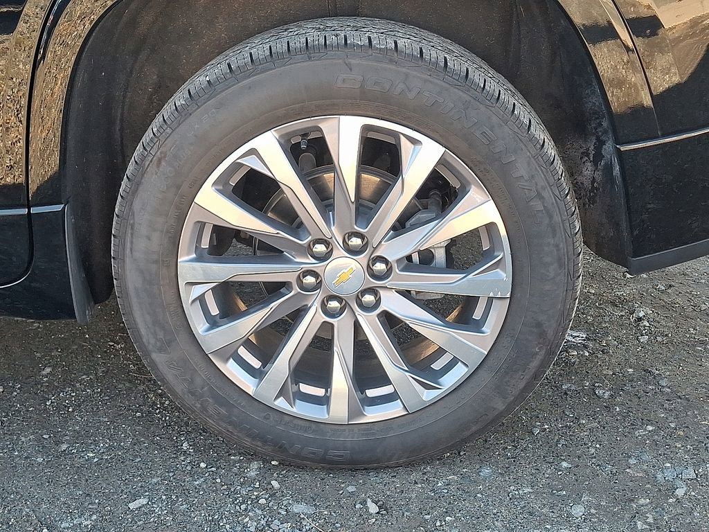 Used 2023 Chevrolet Traverse Premier w/ LPO, Floor Liner Package image 31