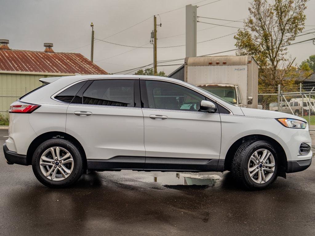 Used 2019 Ford Edge SEL w/ Equipment Group 201A FWD image 2