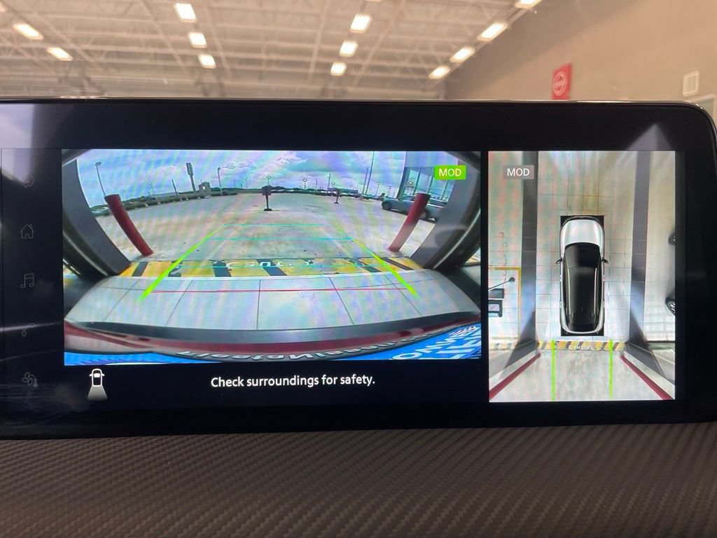 Certified 2025 Nissan Kicks SR FWD image 8