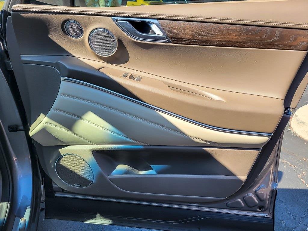 Used 2022 Genesis GV80 2.5T w/ Prestige Package 04 image 24