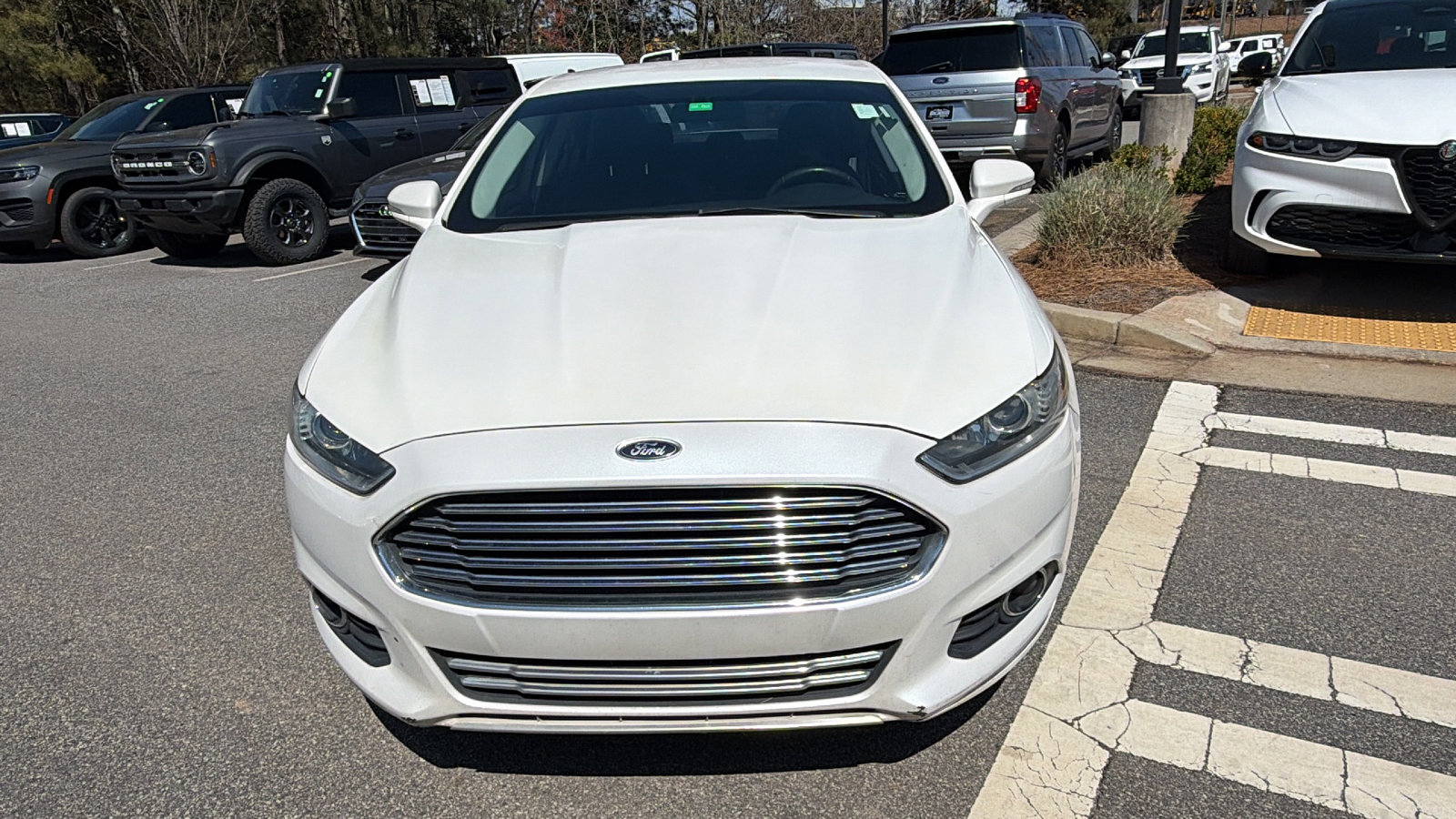 Used 2016 Ford Fusion SE image 3