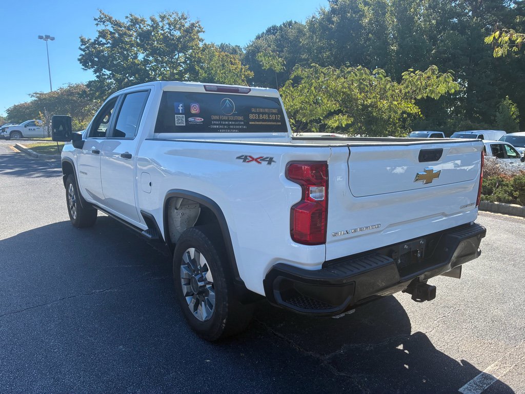 Used 2023 Chevrolet Silverado 2500 Custom w/ Custom Value Package AWD/4WD image 4