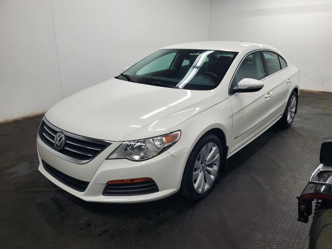 Used 2011 Volkswagen CC Sport image 1