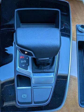 Used 2021 Audi Q5 Premium w/ Convenience Package image 15