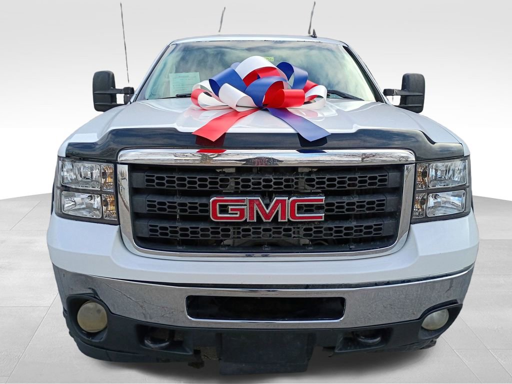 Used 2011 GMC Sierra 2500 SLE AWD/4WD image 4