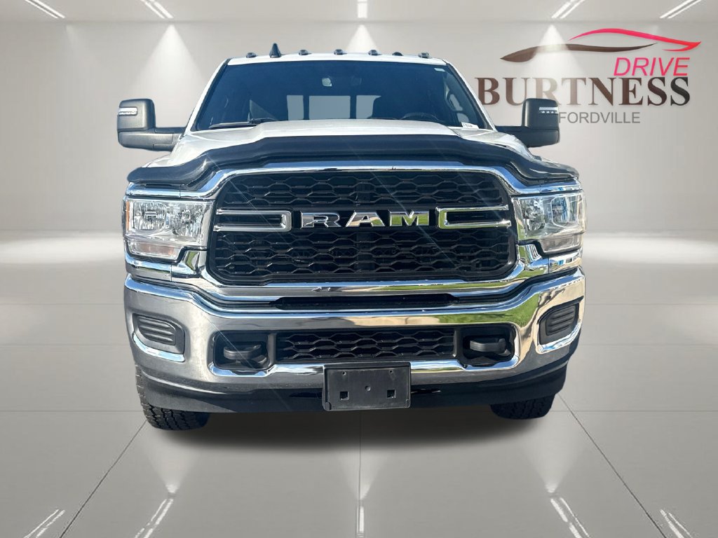 Used 2024 RAM 2500 Tradesman w/ Chrome Appearance Group AWD/4WD image 3