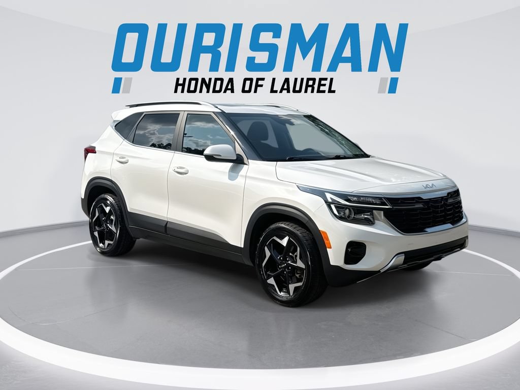Used 2024 Kia Seltos EX AWD/4WD image 2