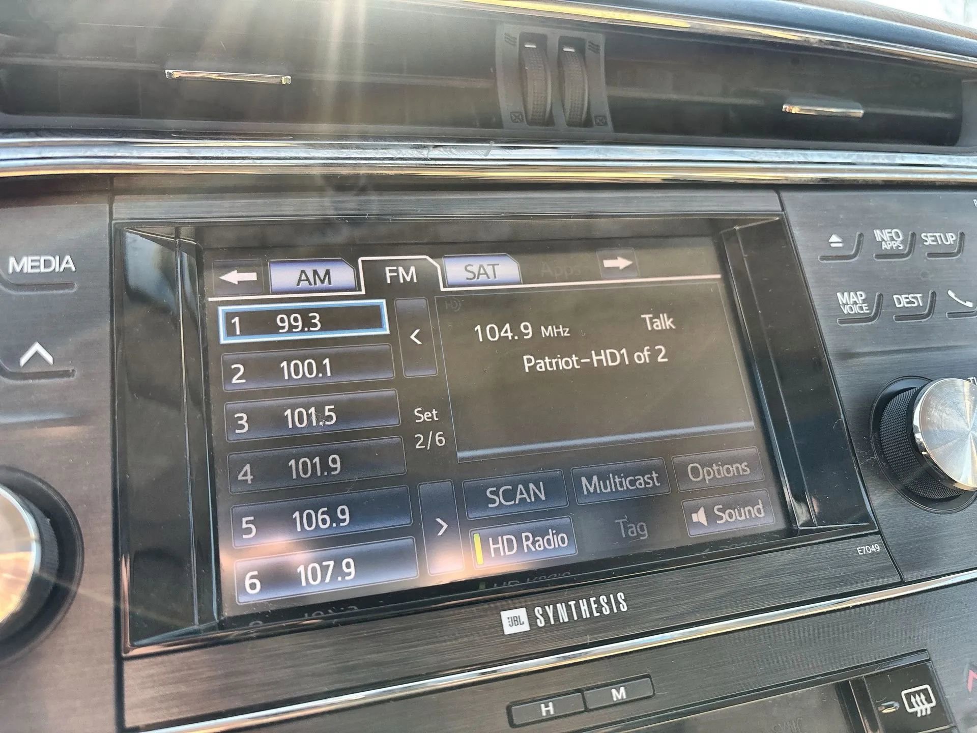 Used 2014 Toyota Avalon Limited w/ Technology Package image 12